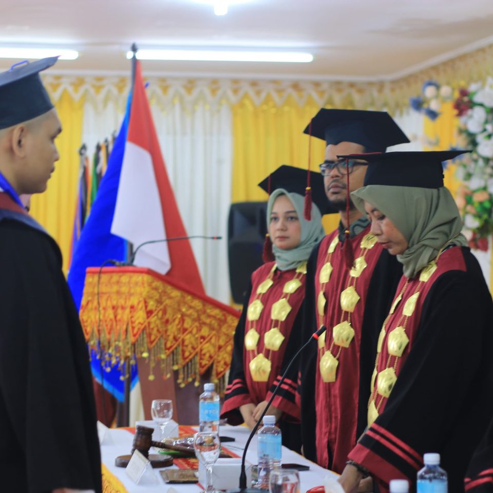 Wisuda Politeknik Kutaraja
